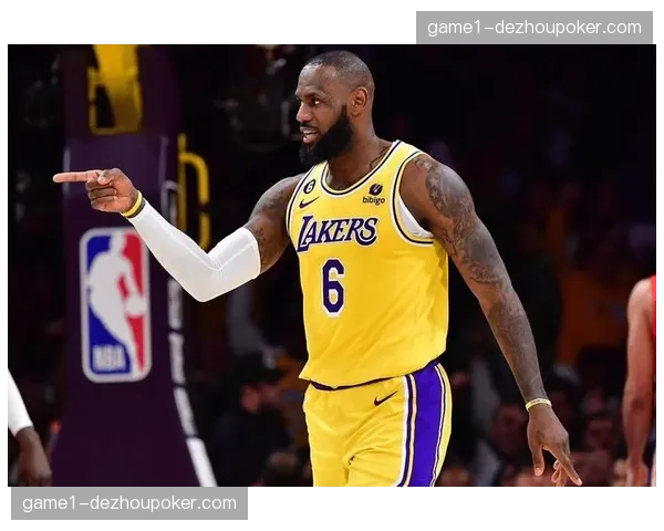 詹姆斯5262万年薪湖人传奇 退役巡演预期引发商业峰值